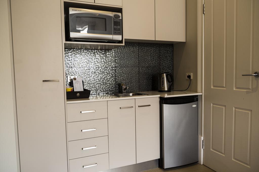 Simmers Serviced Apartments Williamstown Exteriör bild